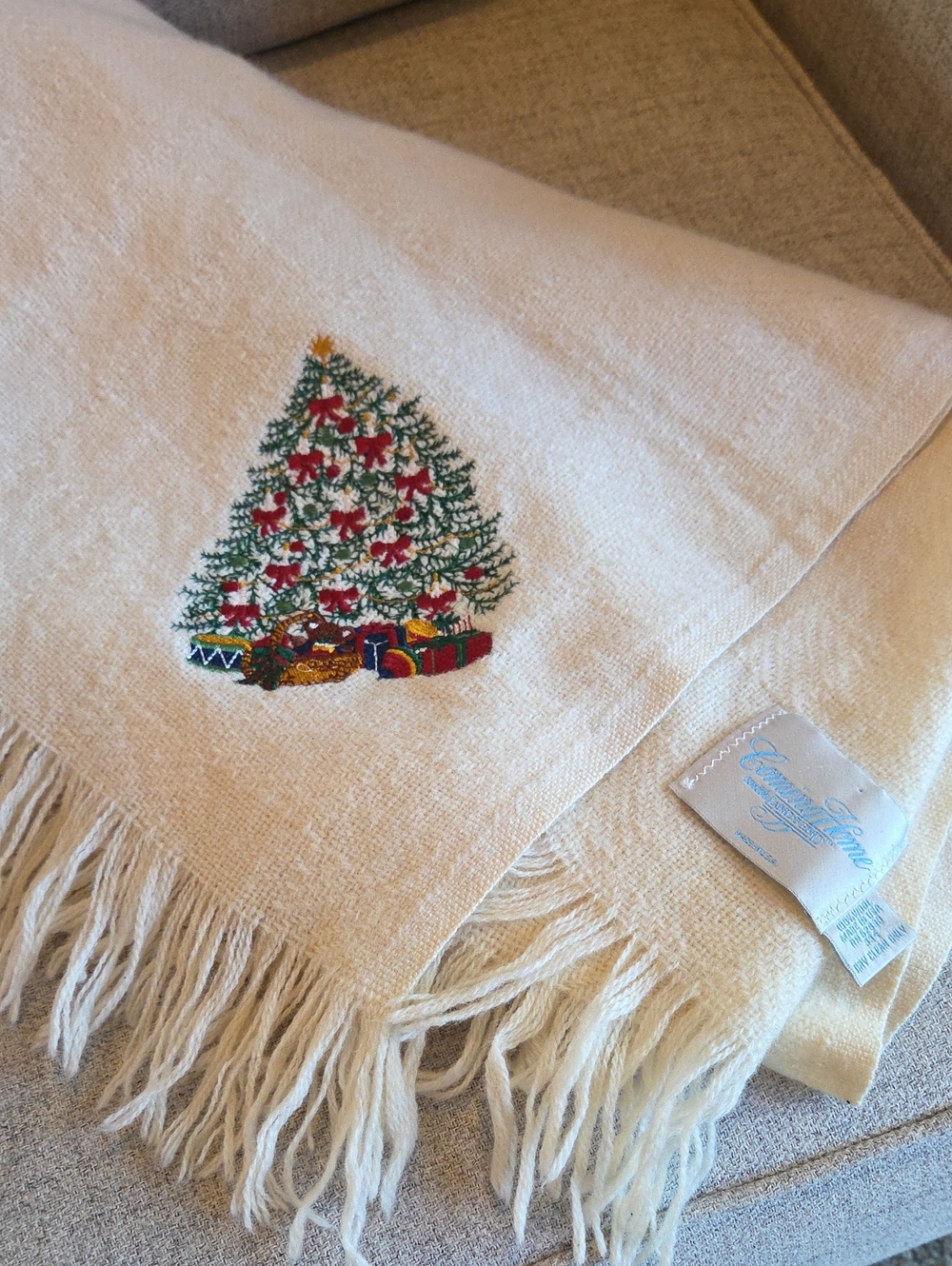 Vintage 90's Coming Home by Land's End Wool Christmas Throw Blanket